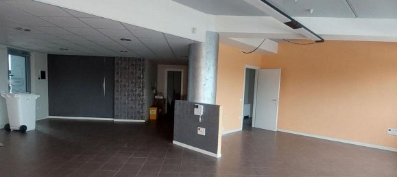 Oficina en Avezzano, Italy 177 m² No. 371537 3