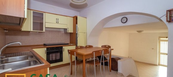 Дом с 6 спальнями в Каприати а Вольтурно, Италия № 325647 5