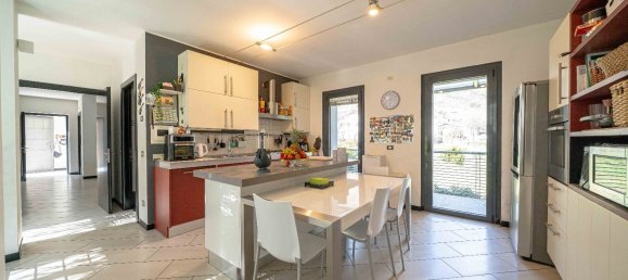 9 bedrooms Villa in Ponte in Valtellina, Italy No. 359569 5