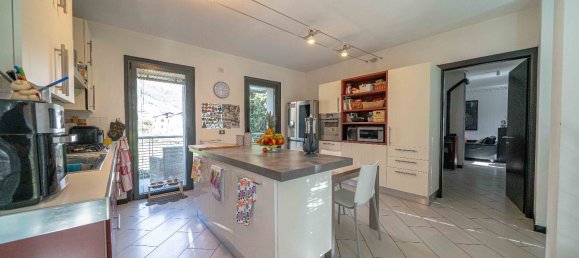 9 bedrooms Villa in Ponte in Valtellina, Italy No. 359569 7