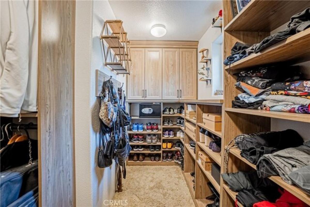 4 bedrooms House in Valencia, USA No. 402721