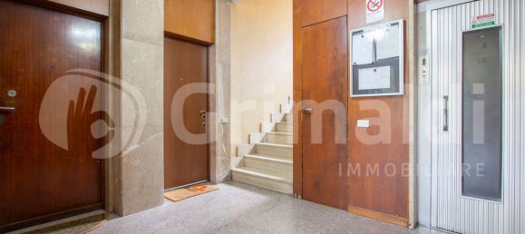 Квартира с 2 комнатами в Милан, Италия № 274765 3