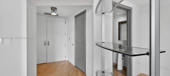 1 Schlafzimmer Gewerbliche Immobilien in Miami, USA, Nr. 615217 3