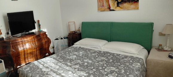 5 bedrooms Villa in Poggibonsi, Italy No. 323137 16