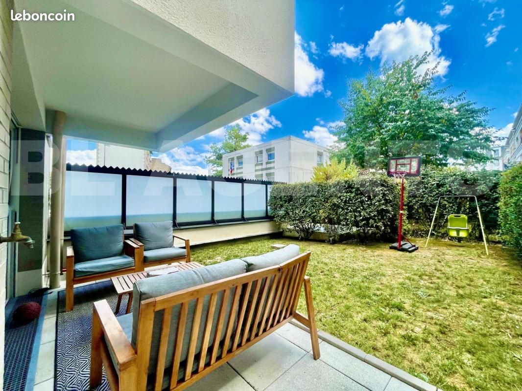 Apartamento de 3 dormitorios en Maisons-Alfort, France No. 328870