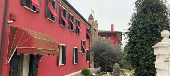 8 rooms House in Camponogara, Italy No. 210149 24