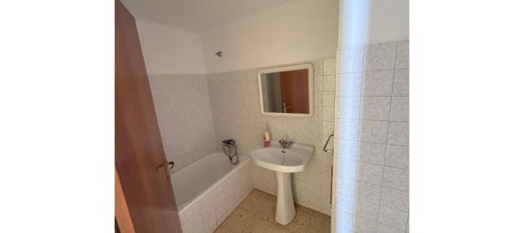 171m² Office in Huesca, Spain No. 140424 4