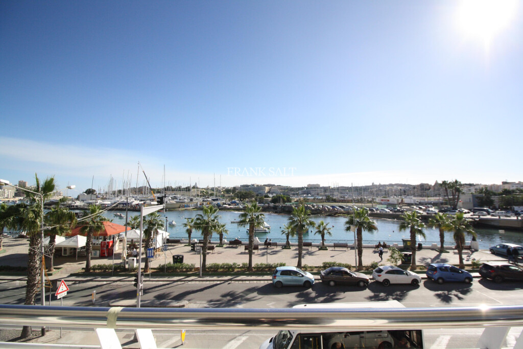 2 غرف نوم شقة في Gzira, Malta رقم 4008