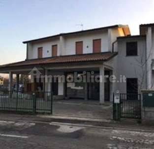 Imóvel comercial de 1 divisão em Besnate, Italy N.º 13950