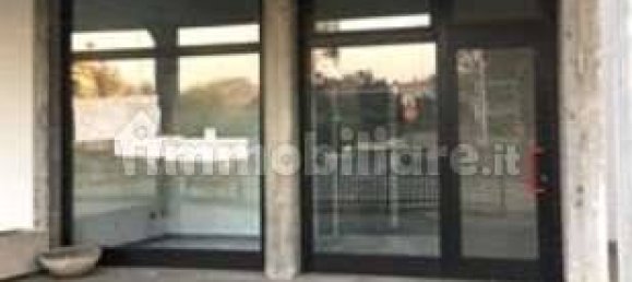 Imóvel comercial de 1 divisão em Besnate, Italy N.º 13950 6