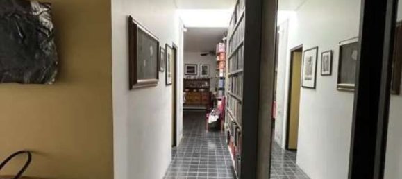 10 rooms Duplex in Turin, Italy No. 50980 3