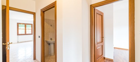 Квартира с 5 комнатами в Салуццо, Италия № 229399 20