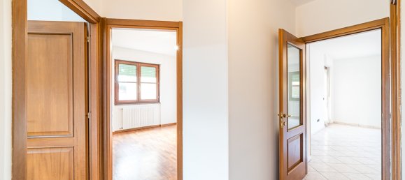 Квартира с 5 комнатами в Салуццо, Италия № 229399 19