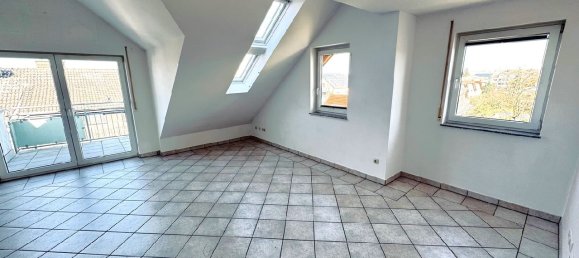 Дуплекс с 4 комнатами в Оффенбах, Германия № 202661 2