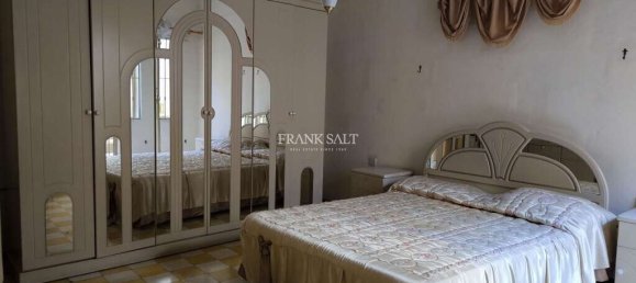 3 bedrooms Maisonette in Fgura, Malta No. 1972 4