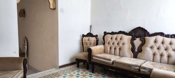 3 bedrooms Maisonette in Fgura, Malta No. 1972 8