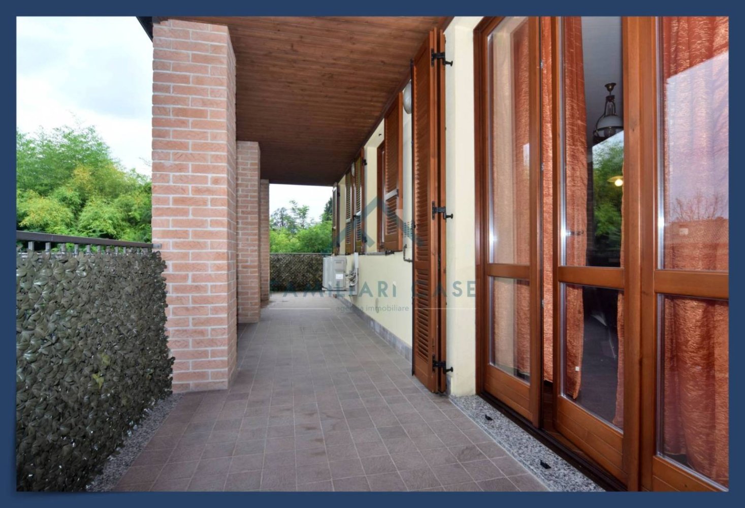 1 bedroom Apartment in Gazzada Schianno, Italy No. 294977