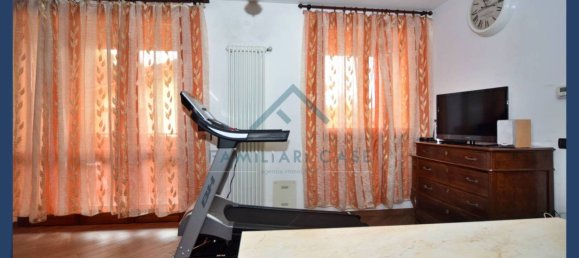 1 bedroom Apartment in Gazzada Schianno, Italy No. 294977 10