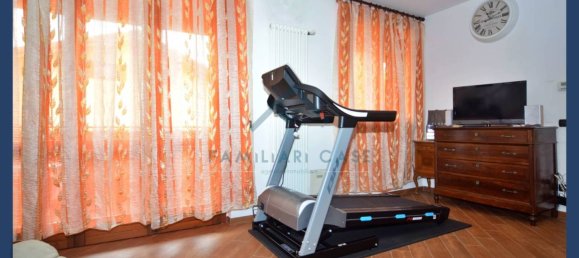 1 bedroom Apartment in Gazzada Schianno, Italy No. 294977 6