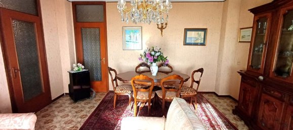 5غرفة شقة في Trezzano sul Naviglio, Italy رقم 339081 4