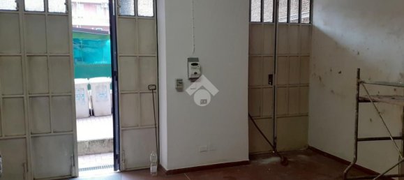 75m² Warehouse in Milan, Italy No. 364795 4