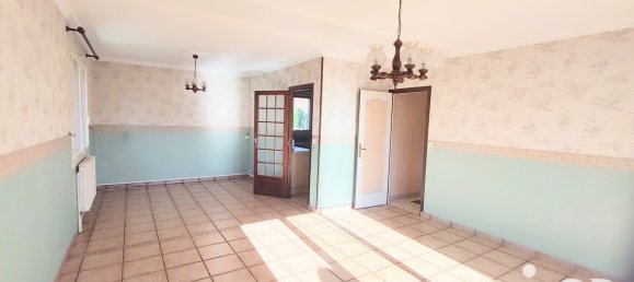 5-Zimmer Haus in Coings, France, Nr. 216137 4