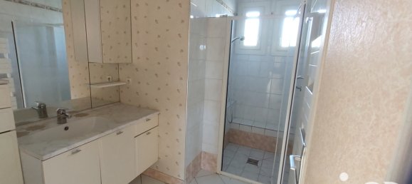 5-Zimmer Haus in Coings, France, Nr. 216137 9