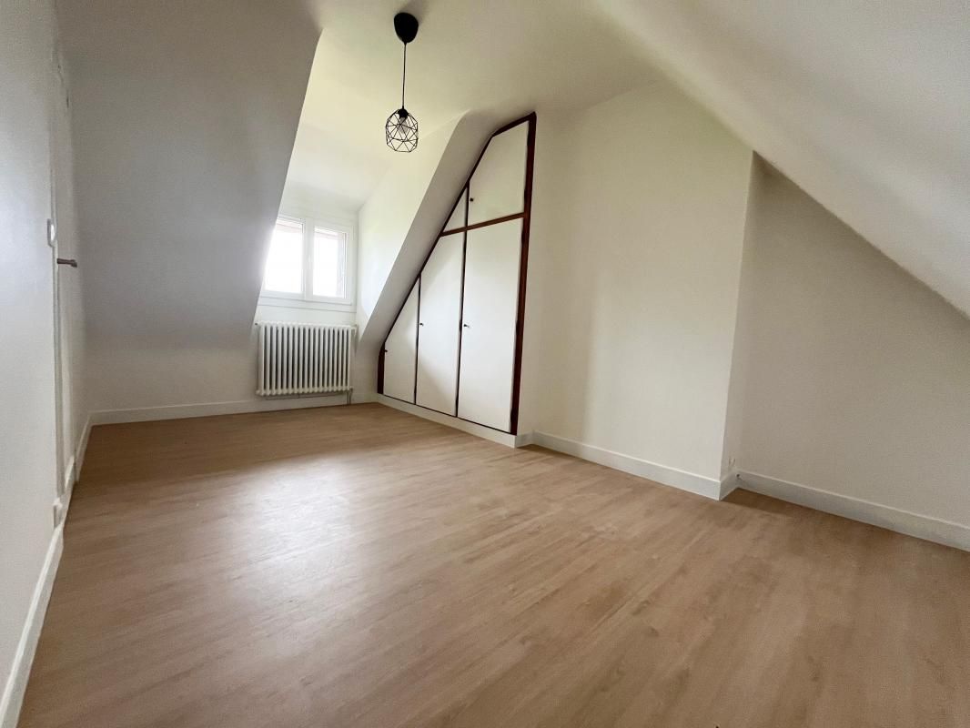 2 bedrooms House in Le Plessis-Trevise, France No. 177785