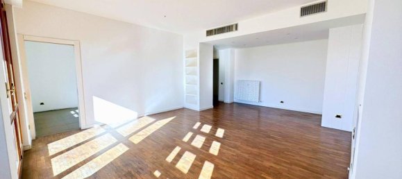 Apartamento de 4 habitaciónes en Besana in Brianza, Italy No. 34118 16