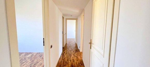 Apartamento de 4 habitaciónes en Besana in Brianza, Italy No. 34118 5