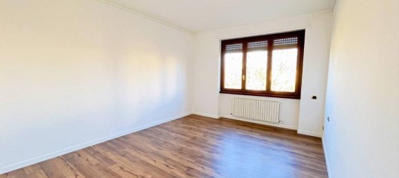 Apartamento de 4 habitaciónes en Besana in Brianza, Italy No. 34118 8