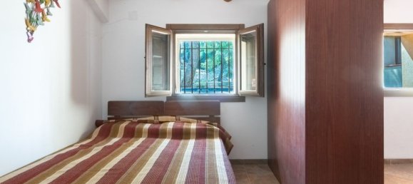 Дом с 15 спальнями в Иби, Испания № 184747 12