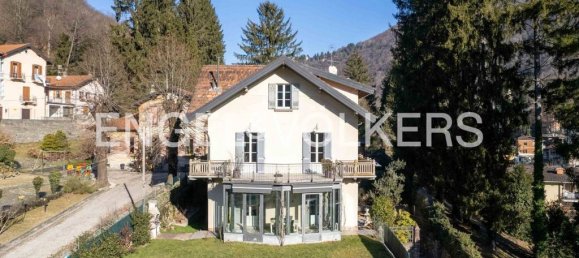 4 غرف نوم فيلا في Valganna, Italy رقم 103423 16