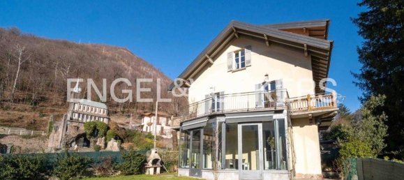 4 غرف نوم فيلا في Valganna, Italy رقم 103423 44