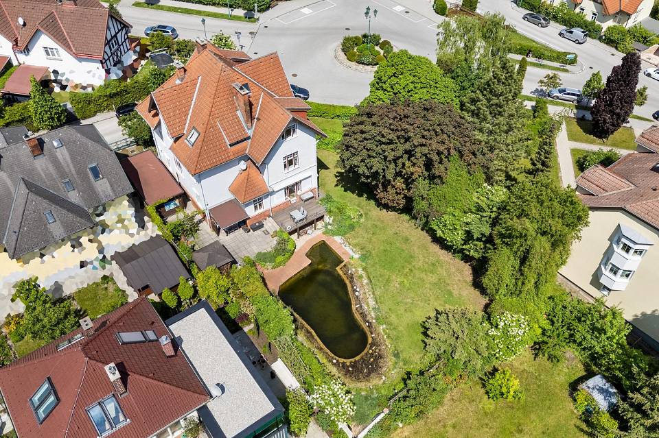 5 bedrooms Villa in Berndorf, Austria No. 607