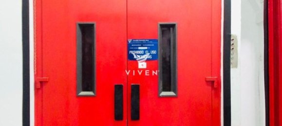 Gewerbliche Immobilie in Esplugues de Llobregat, Spain 591m², Nr. 118837 4