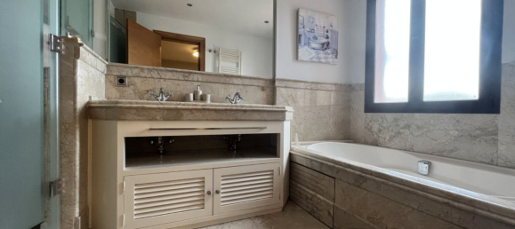 4 bedrooms Duplex in Marbella, Spain No. 85498 5