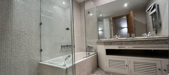 4 bedrooms Duplex in Marbella, Spain No. 85498 10