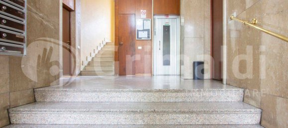 1 chambre Appartement à Milan, Italy No. 266598 2