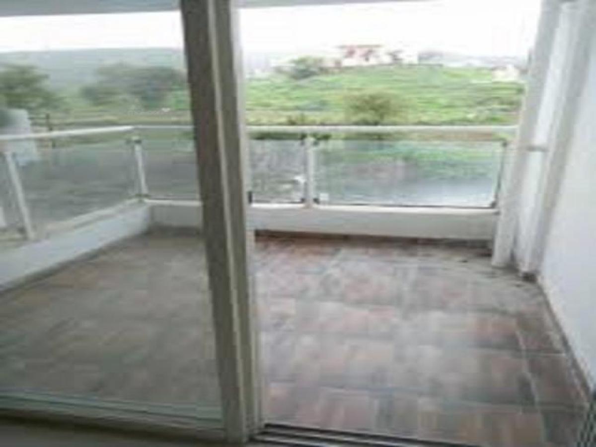 3 bedrooms House in Pune, India No. 13136