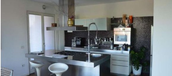 6 rooms Apartment in Stra, Italy No. 53175 4