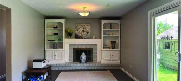 6 bedrooms House in Hamilton, Canada No. 298 10