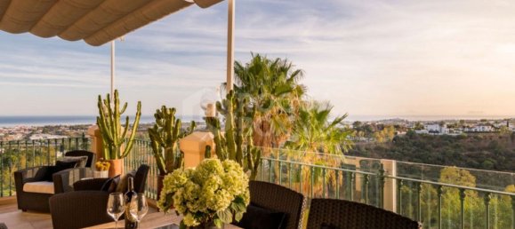 5 bedrooms Penthouse in Benahavis, Spain No. 88837 23