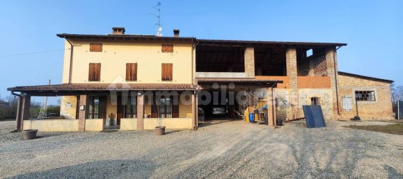 3 bedrooms House in San Giorgio Piacentino, Italy No. 190204 33