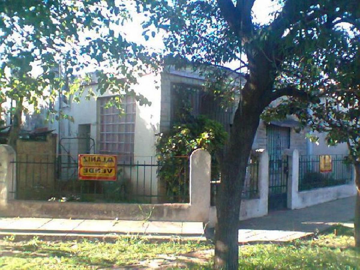 Дом с 2 спальнями в Морено, Аргентина № 84930