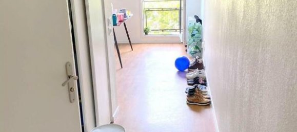 Studio à Villeneuve-la-Garenne, France No. 351842 7