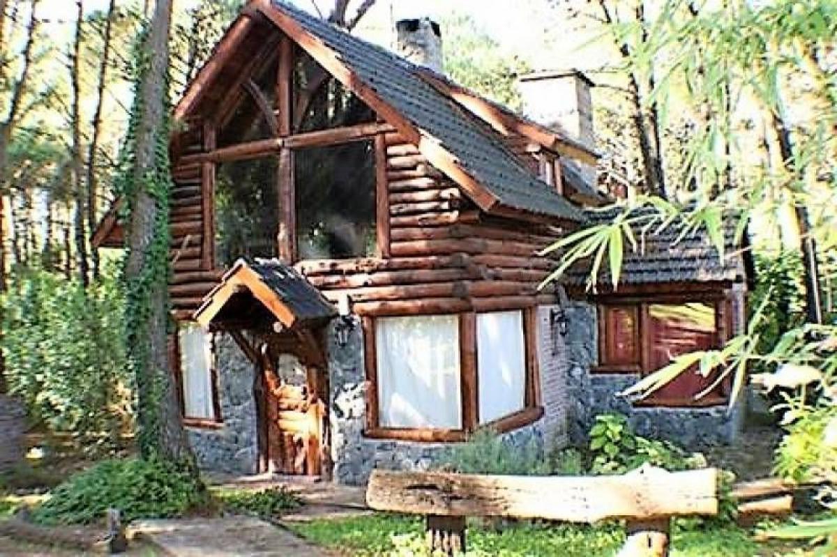 Casa de 2 dormitorios en Mar del Plata, Argentina No. 83315