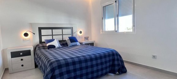 Apartamento de 3 dormitorios en Marbella, Spain No. 148184 5