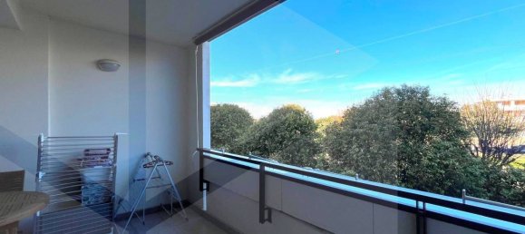 3 rooms Apartment in Rome, Italy No. 19073 21