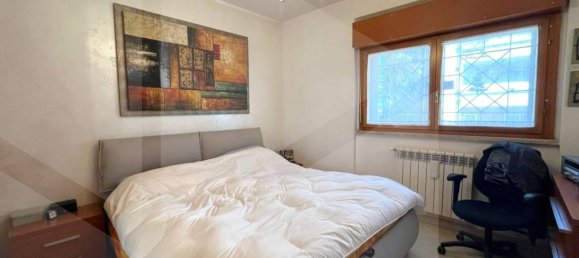 3 rooms Apartment in Rome, Italy No. 19073 15